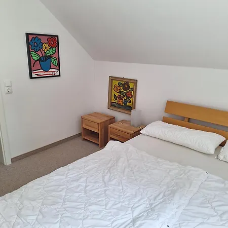 Am Wasser, Bootshaus * Güstrow