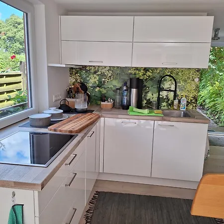 Am Wasser, Bootshaus