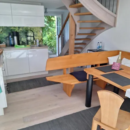 Am Wasser, Bootshaus * Güstrow